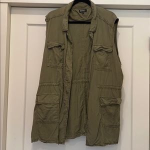 Green cinch waist vest